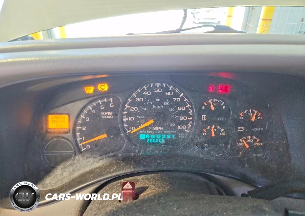 2000 Chevrolet Silverado C1500 VIN:2GCEC19T6Y1369445 - 9