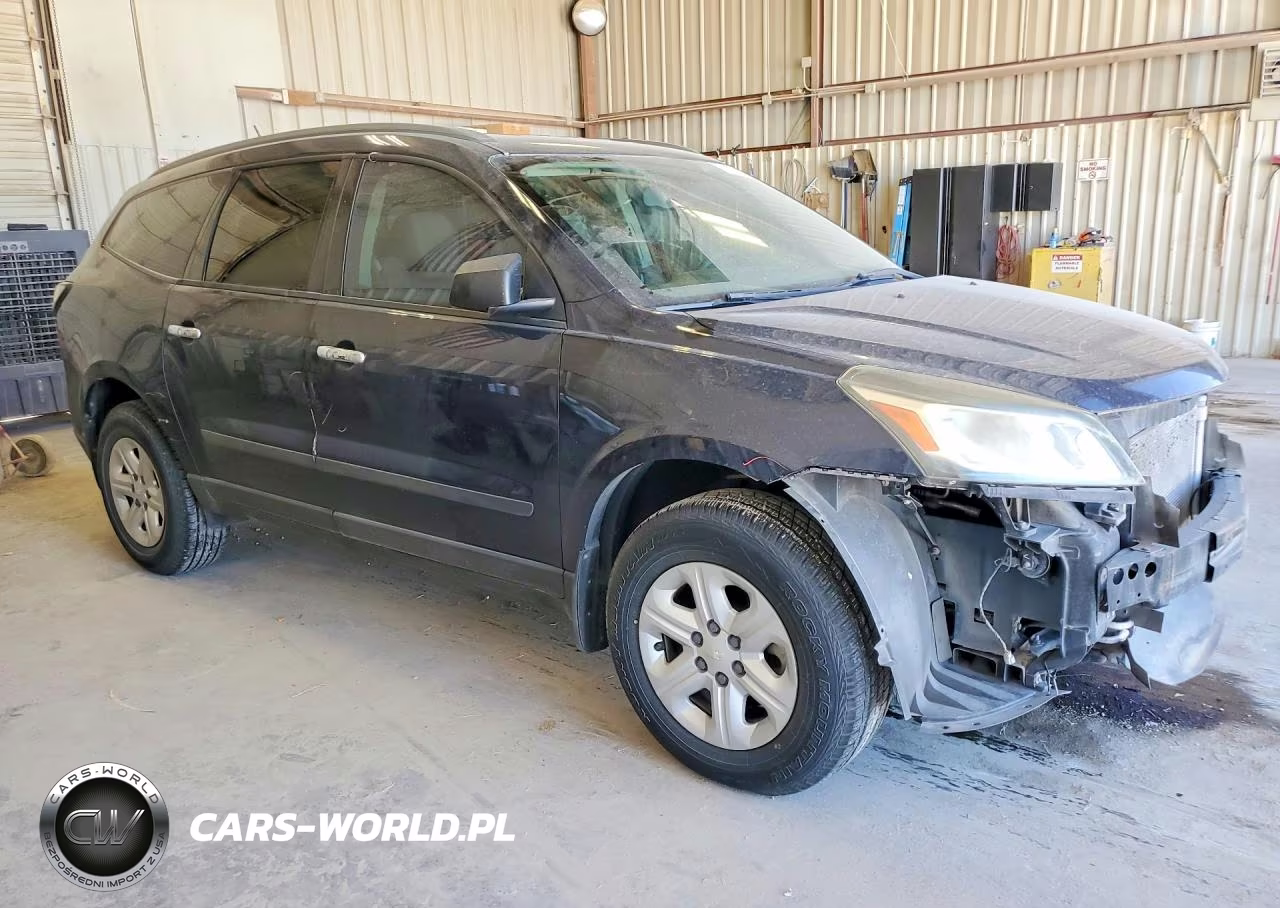 2015 Chevrolet Traverse Ls VIN:1GNKRFKD2FJ368112 - 4
