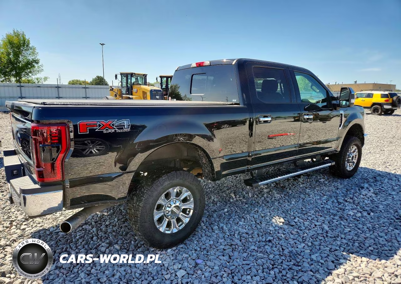 2018 Ford F250 Super Duty VIN:1FT7W2B68JEB34642 - 3