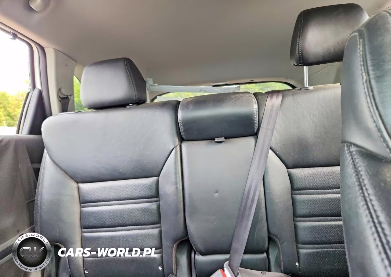 2018 Kia Sorento Ex VIN:5XYPHDA56JG366727 - 10