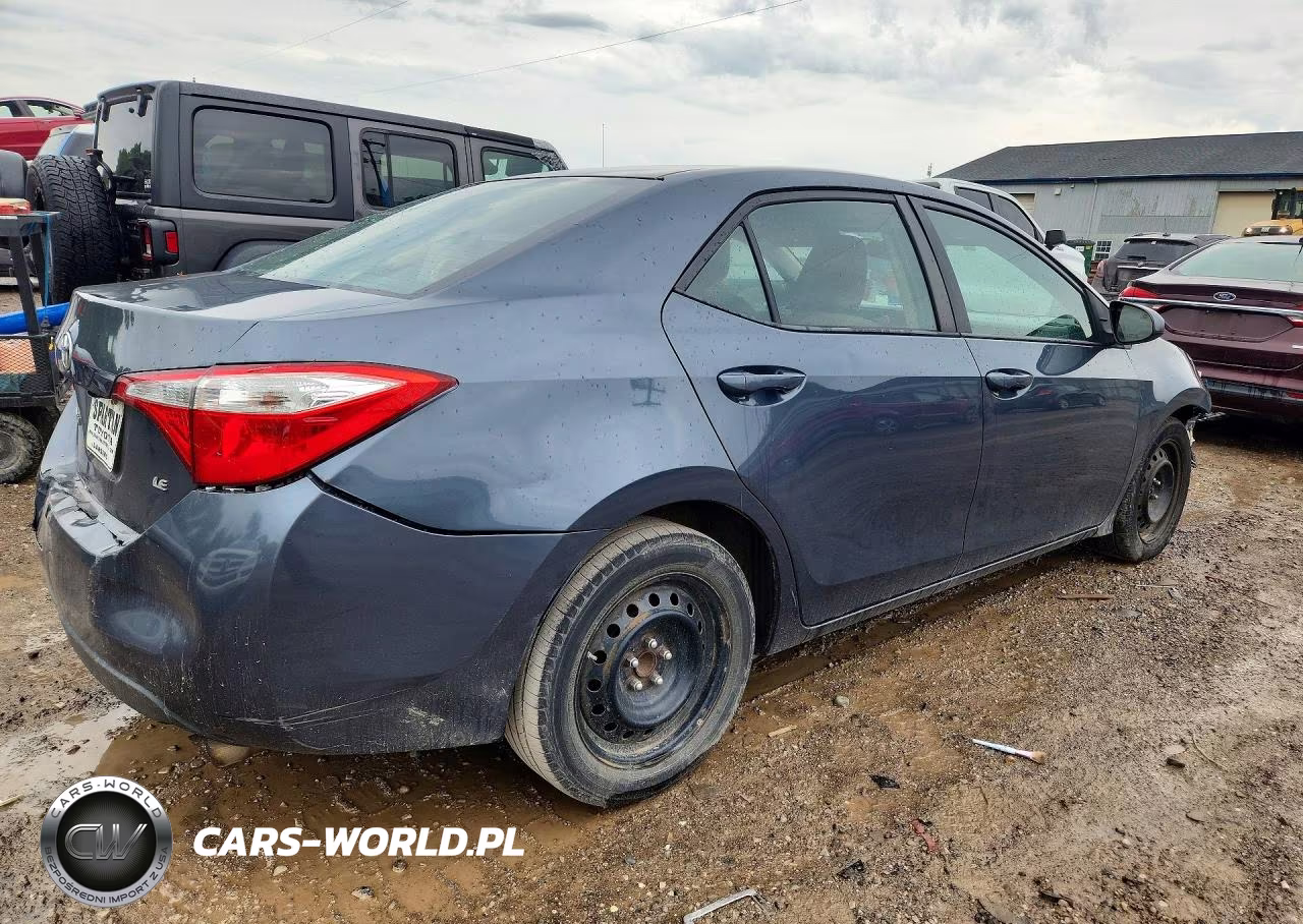 2015 Toyota Corolla Le VIN:2T1BURHE8FC359399 - 3