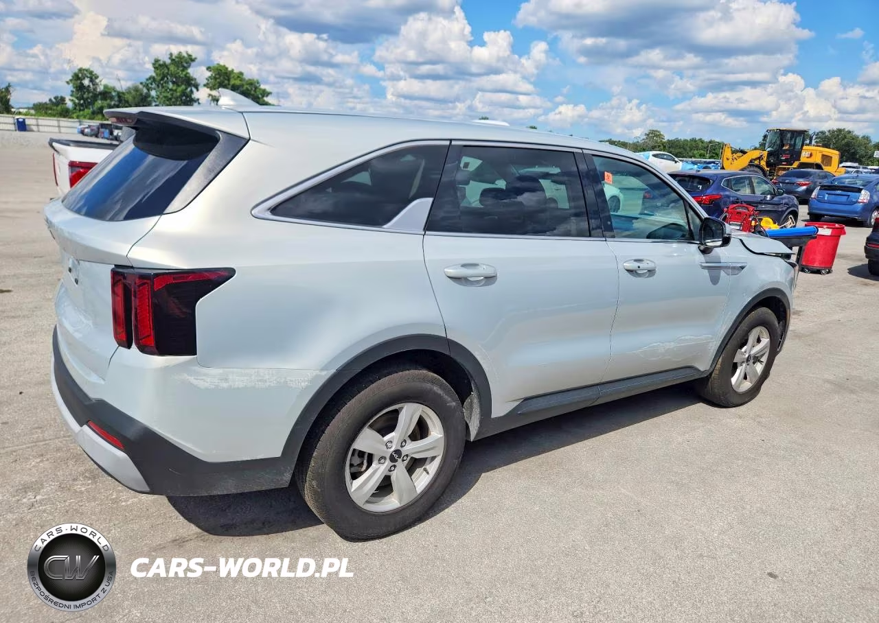 2026 Kia Sorento Lx VIN:5XYRG4JC5TG429703 - 3