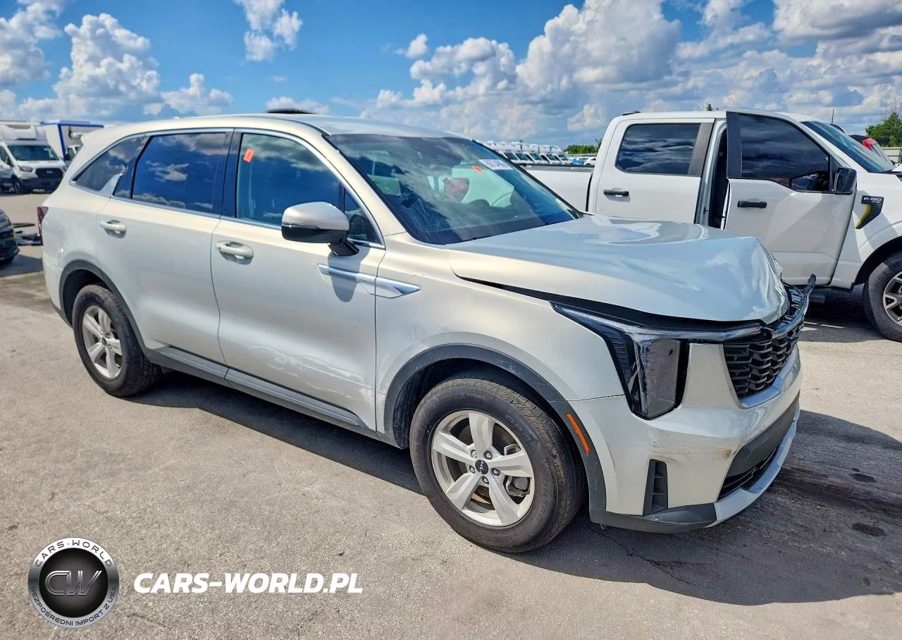 2026 Kia Sorento Lx VIN:5XYRG4JC5TG429703 - 4