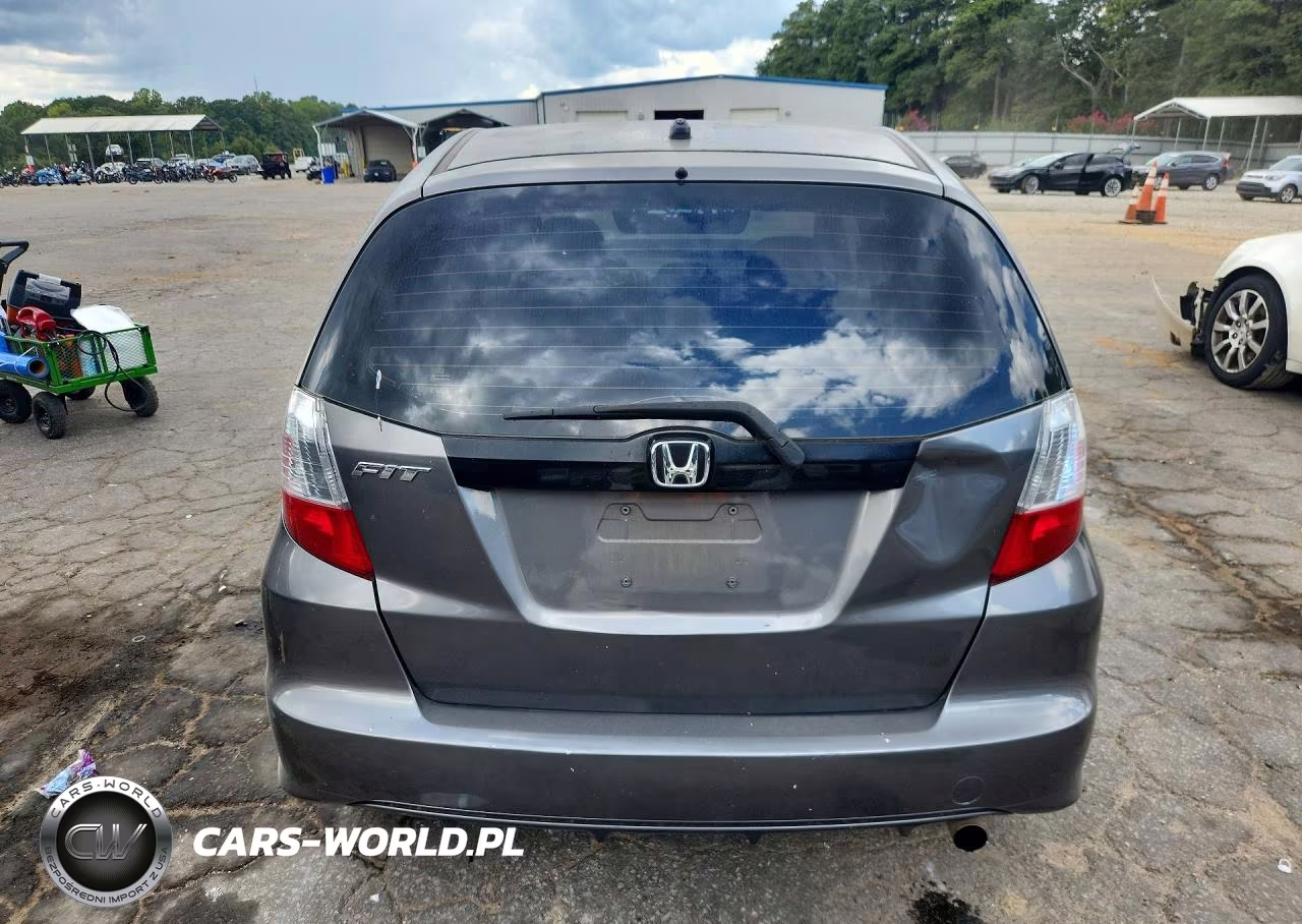 2013 Honda Fit VIN:JHMGE8H31DC082952 - 6