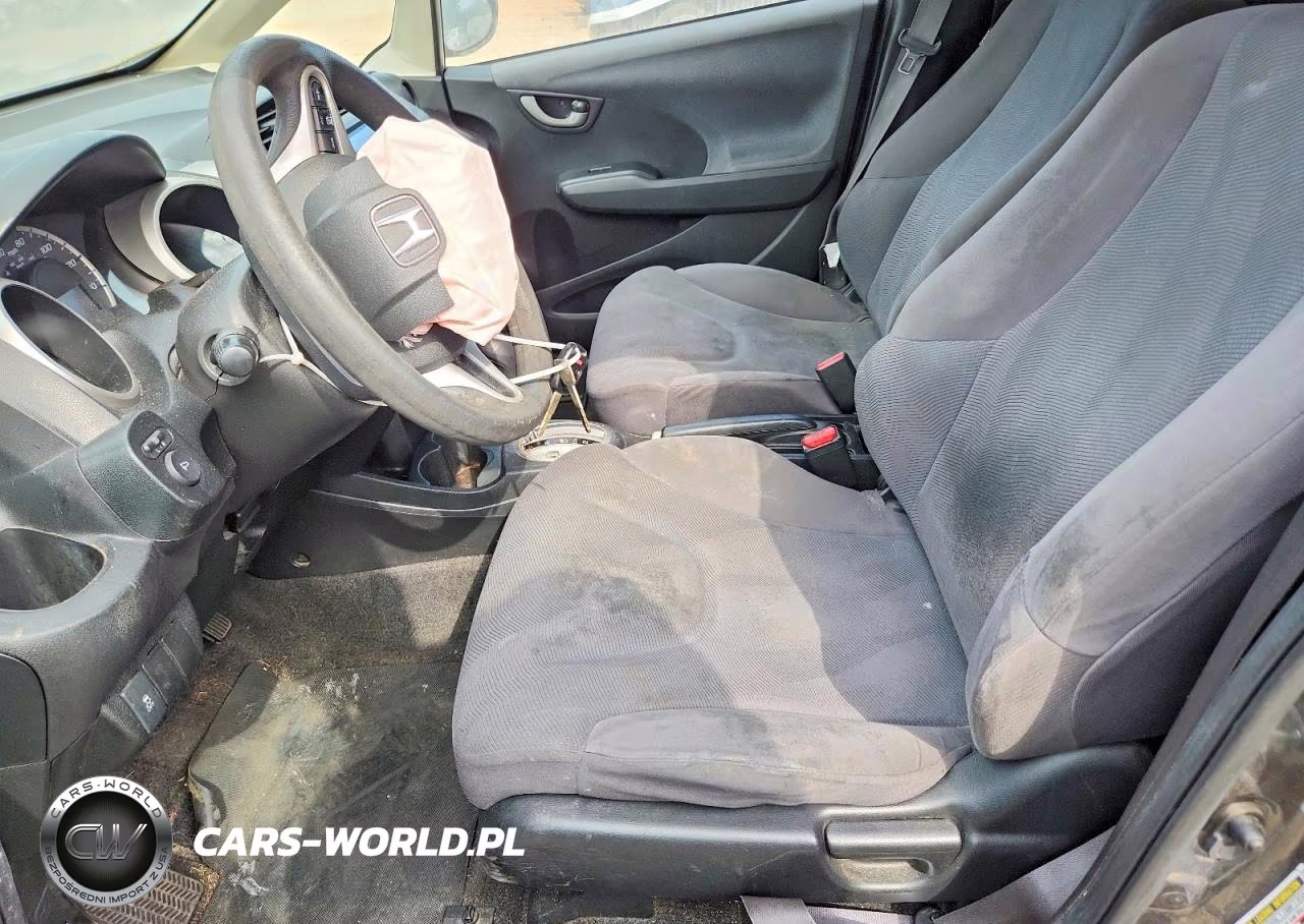 2013 Honda Fit VIN:JHMGE8H31DC082952 - 7