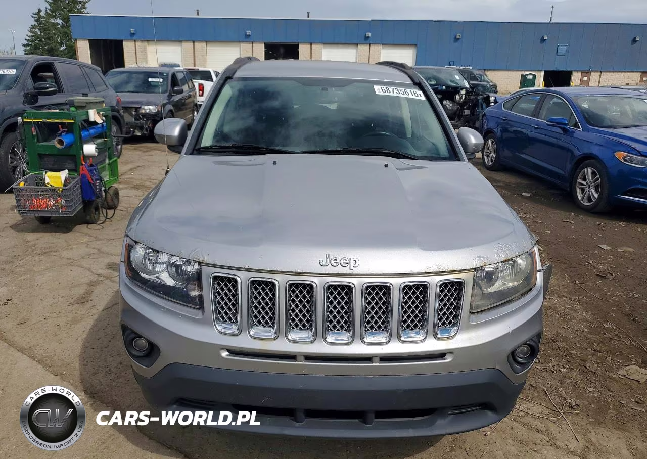 2015 Jeep Compass Latitude VIN:1C4NJDEB0FD163172 - 5