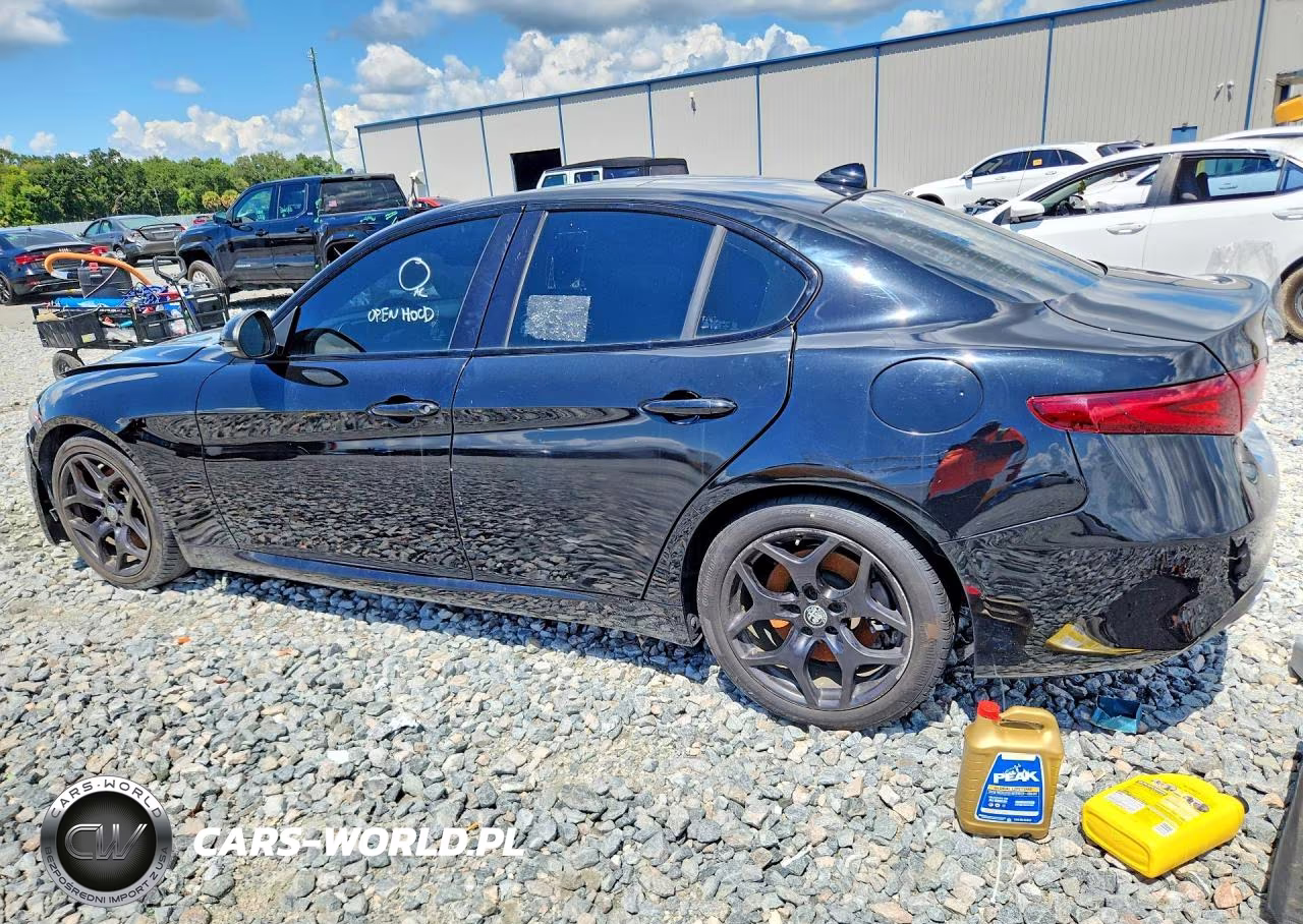 2021 Alfa Romeo Giulia Sport VIN:ZARFAMAN6M7641603 - 2