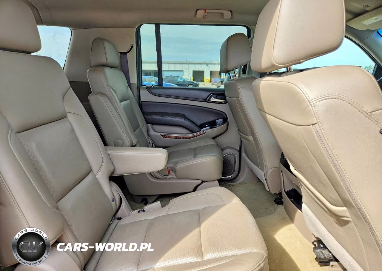 2017 Chevrolet Suburban K1500 Premier VIN:1GNSKJKC6HR339991 - 11