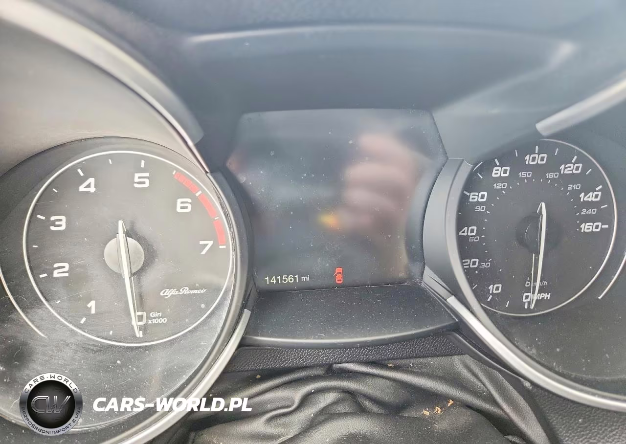 2019 Alfa Romeo Stelvio VIN:ZASPAJAN6K7C41588 - 9