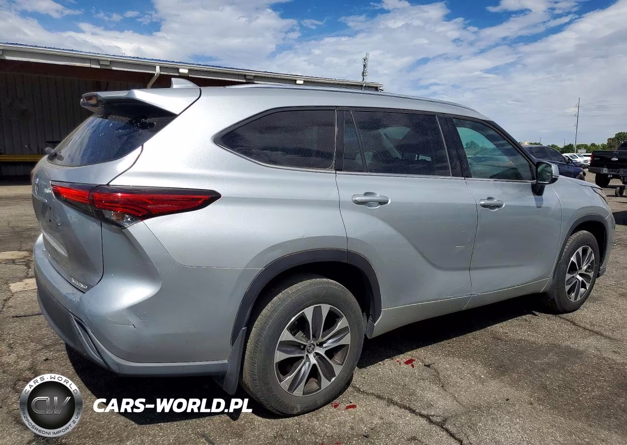 2020 Toyota Highlander Xle VIN:5TDGZRBH4LS508419 - 3
