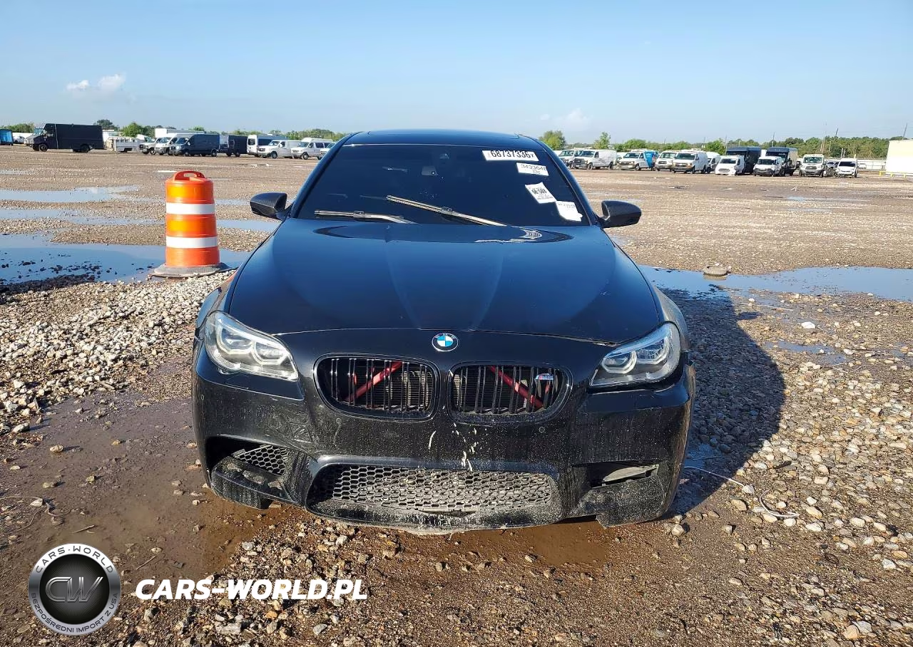 2013 BMW M5 VIN:WBSFV9C51DD096106 - 5