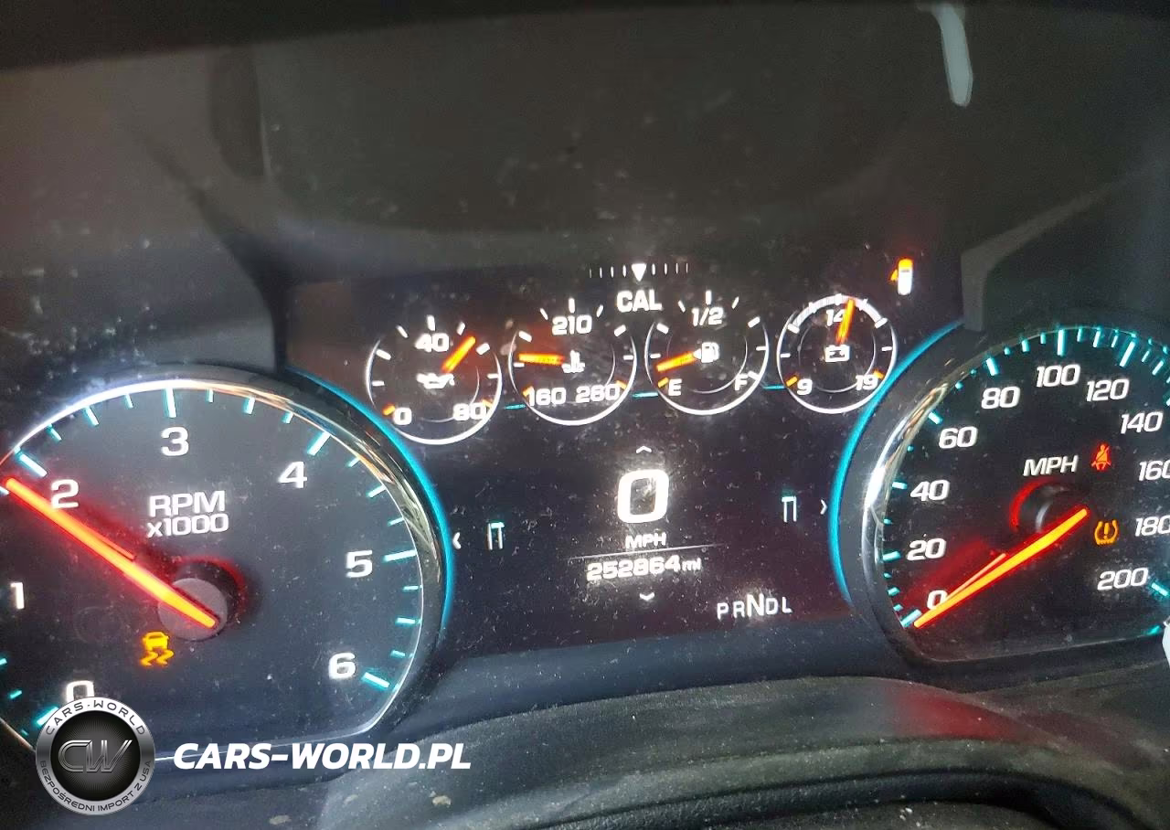 2017 GMC Yukon Denali VIN:1GKS2CKJ4HR224586 - 9