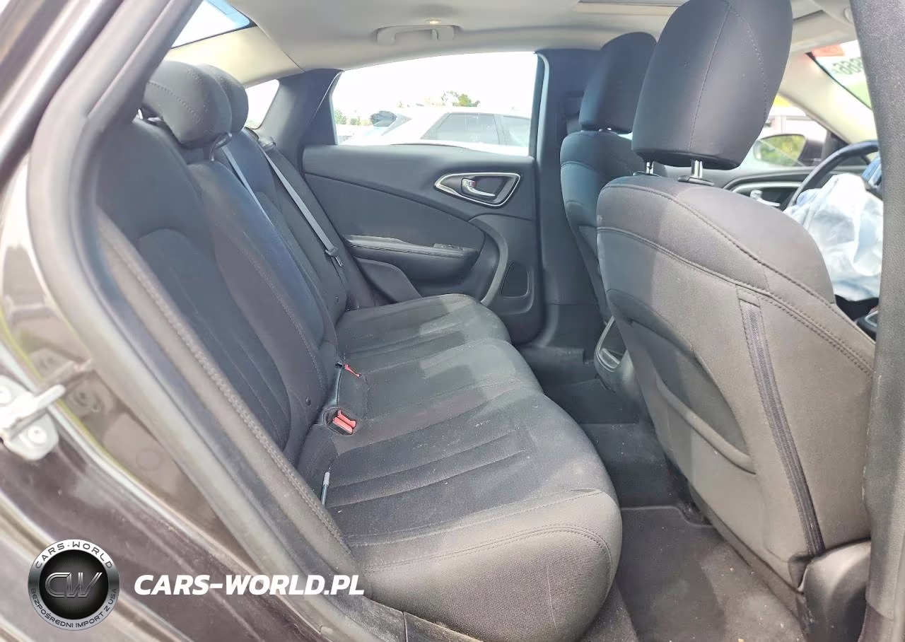 2016 Chrysler 200 Limited VIN:1C3CCCAB5GN117371 - 10