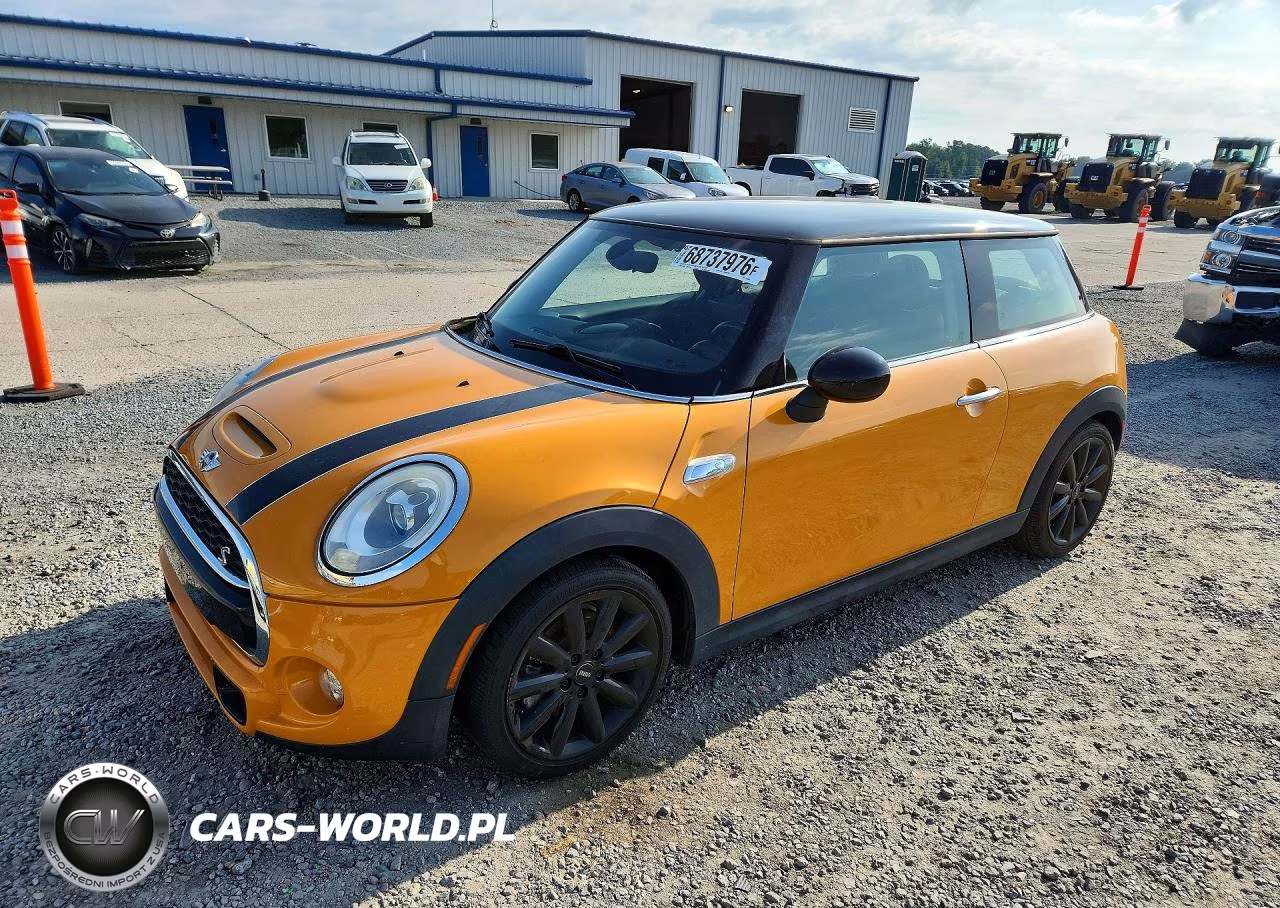 2015 Mini Cooper S VIN:WMWXP7C59F2A34803 - 1