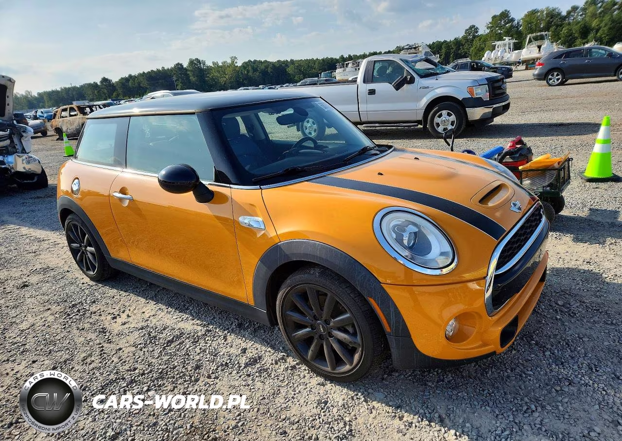 2015 Mini Cooper S VIN:WMWXP7C59F2A34803 - 4