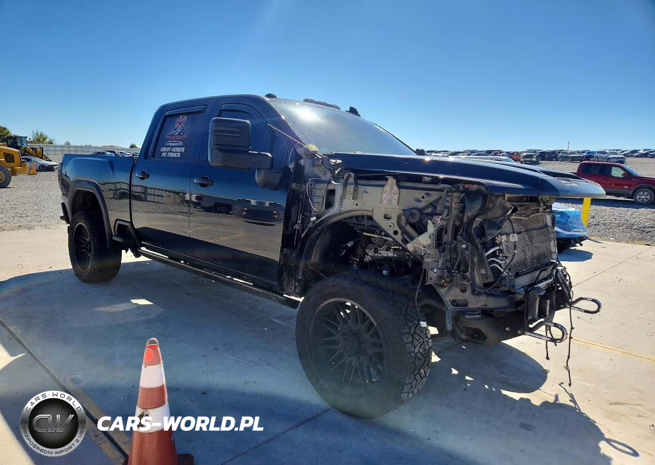 2022 GMC Sierra K3500 Denali VIN:1GT49WEY9NF359215 - 4
