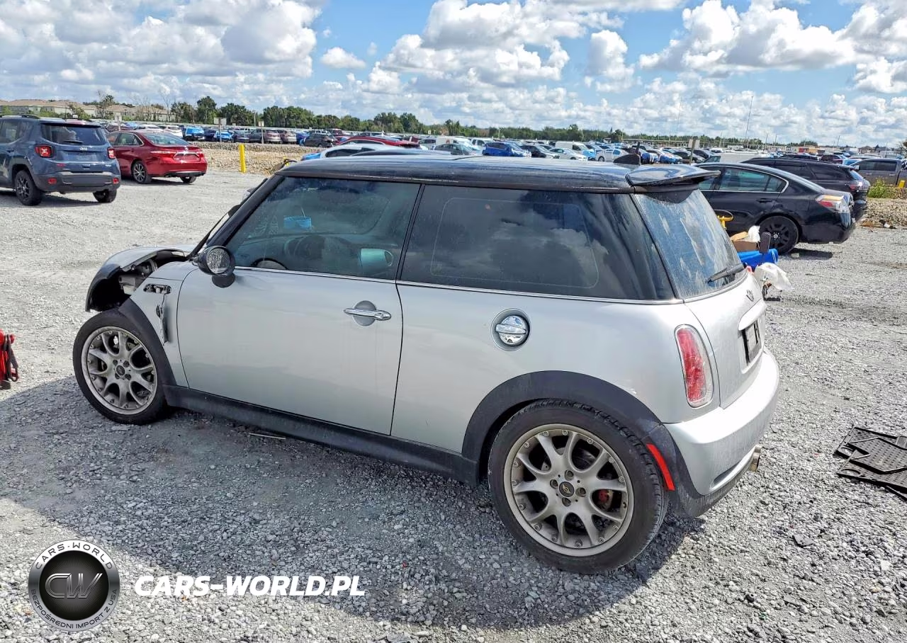 2006 Mini Cooper S VIN:WMWRE33536TN25656 - 2