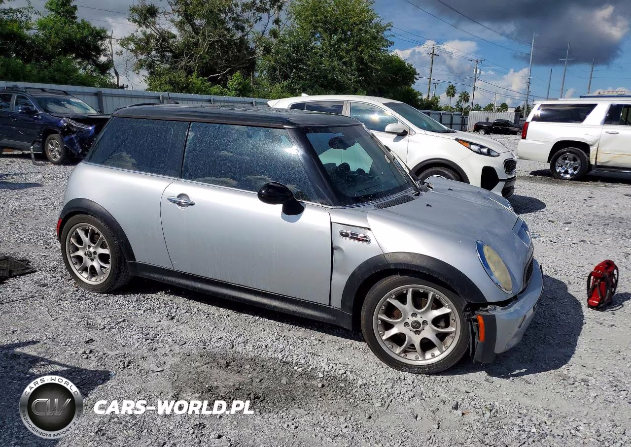 2006 Mini Cooper S VIN:WMWRE33536TN25656 - 4