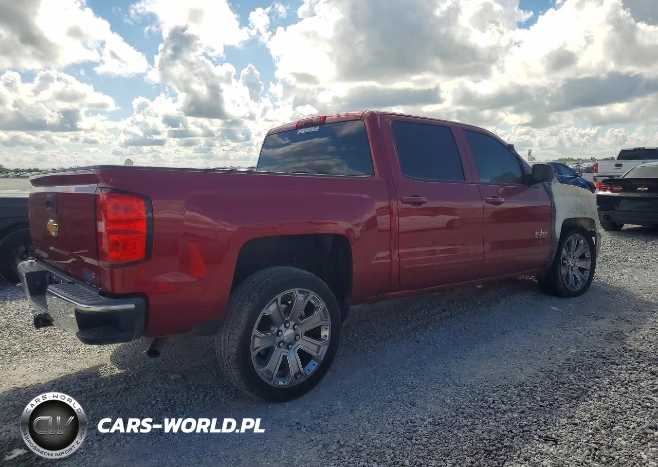 2018 Chevrolet Silverado C1500 Lt VIN:3GCPCREC3JG634767 - 3