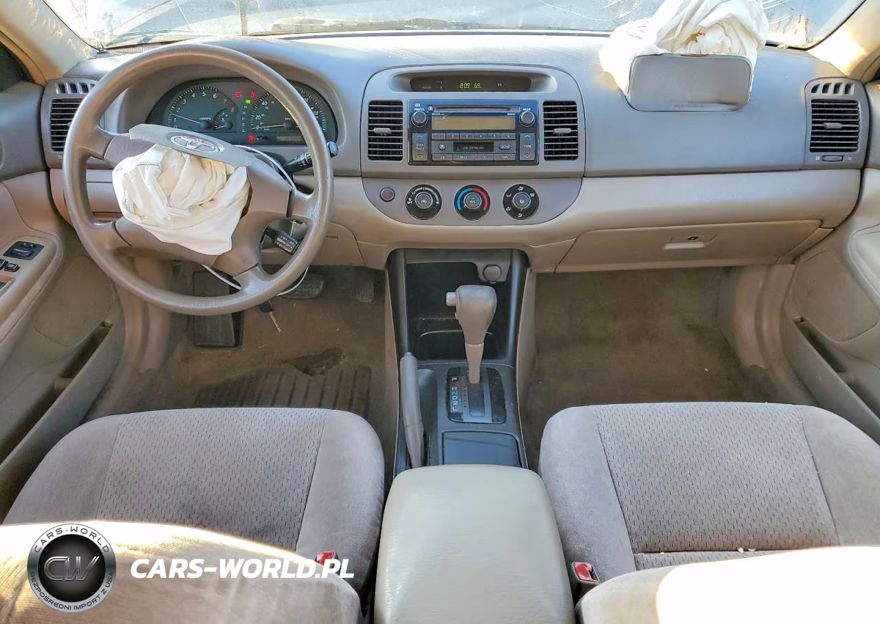2003 Toyota Camry Le VIN:4T1BE32KX3U663675 - 8