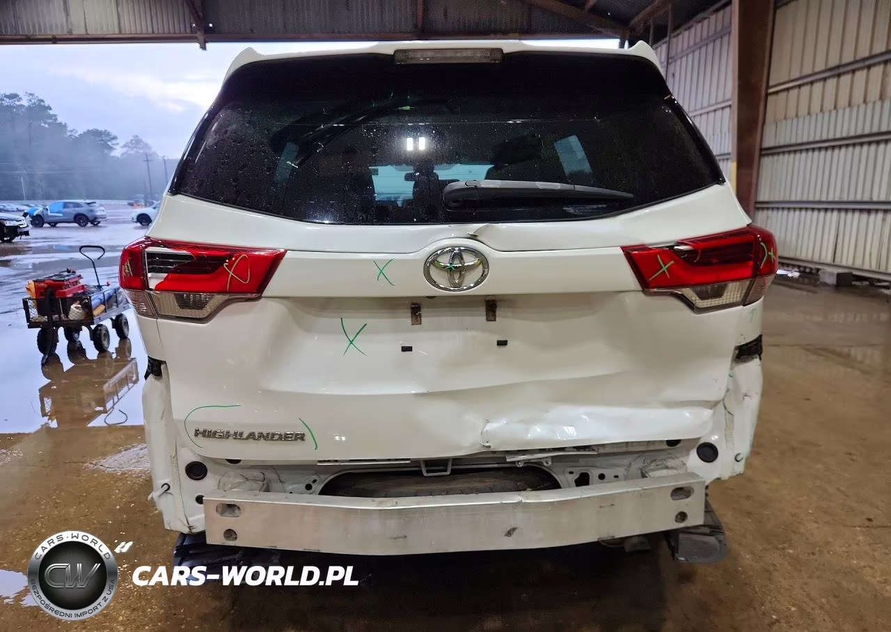 2018 Toyota Highlander Le VIN:5TDZZRFHXJS238743 - 6