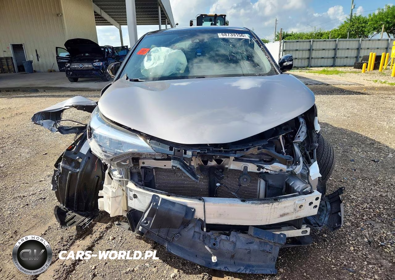 2020 Toyota C-Hr Xle VIN:NMTKHMBX3LR107207 - 5