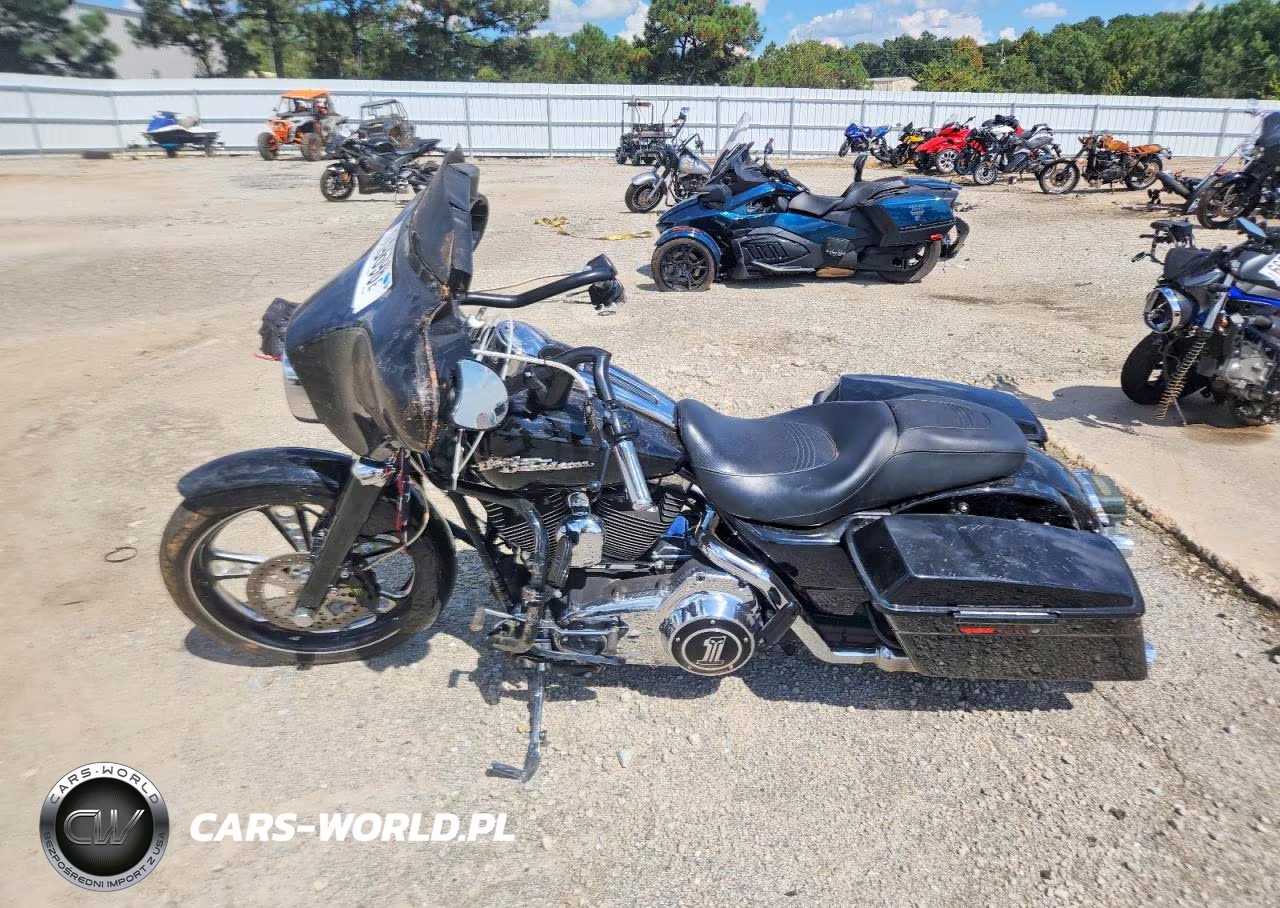 2007 Harley-Davidson Flhx VIN:1HD1KB4107Y688833 - 3