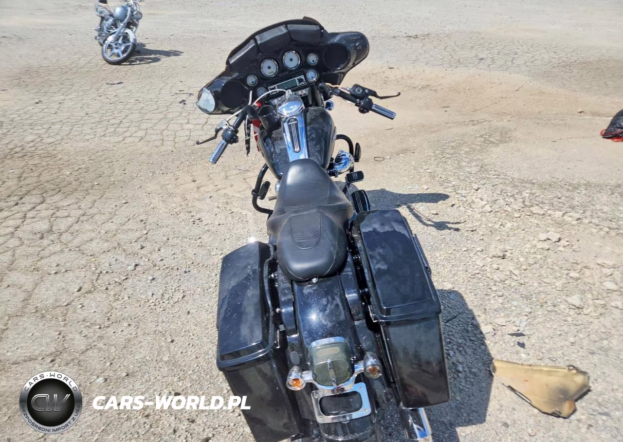 2007 Harley-Davidson Flhx VIN:1HD1KB4107Y688833 - 4