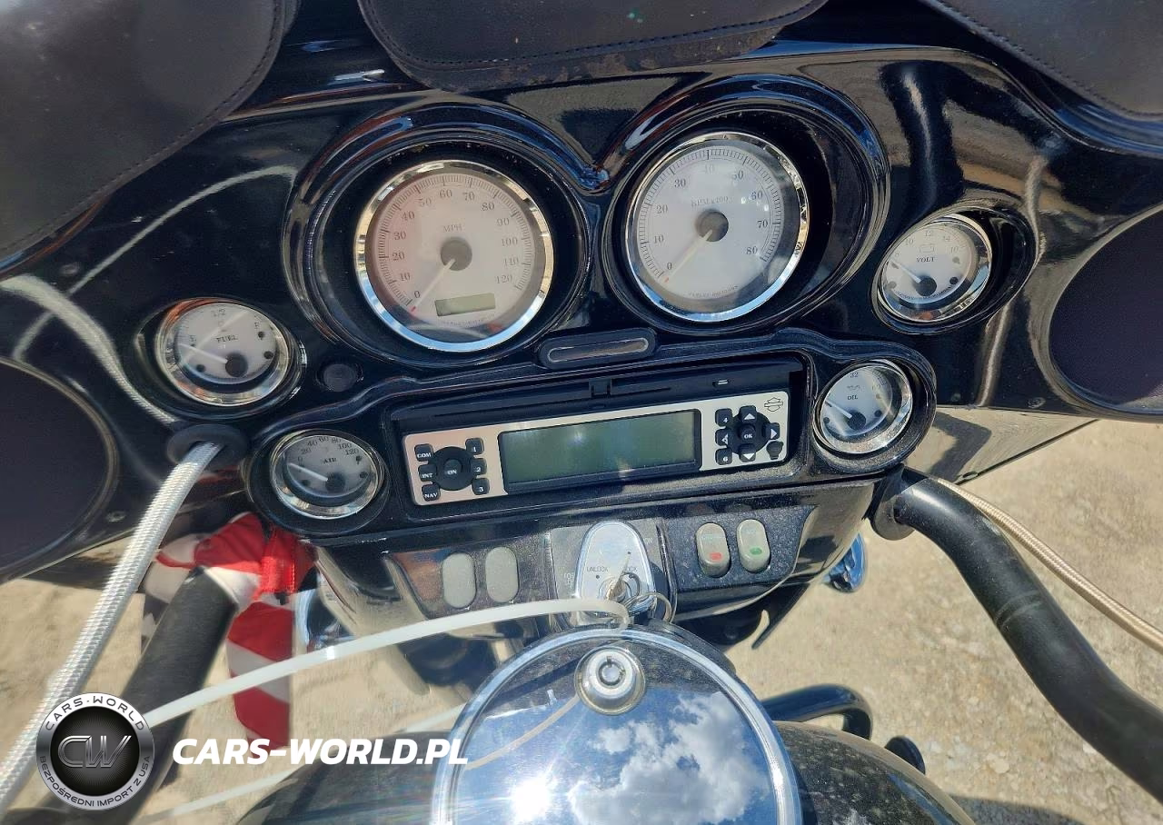 2007 Harley-Davidson Flhx VIN:1HD1KB4107Y688833 - 7