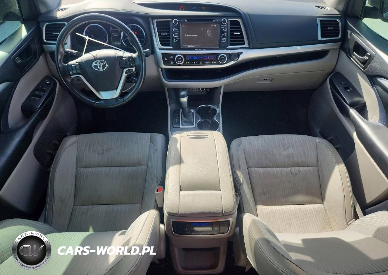 2019 Toyota Highlander Le Plus VIN:5TDZZRFH4KS324258 - 8