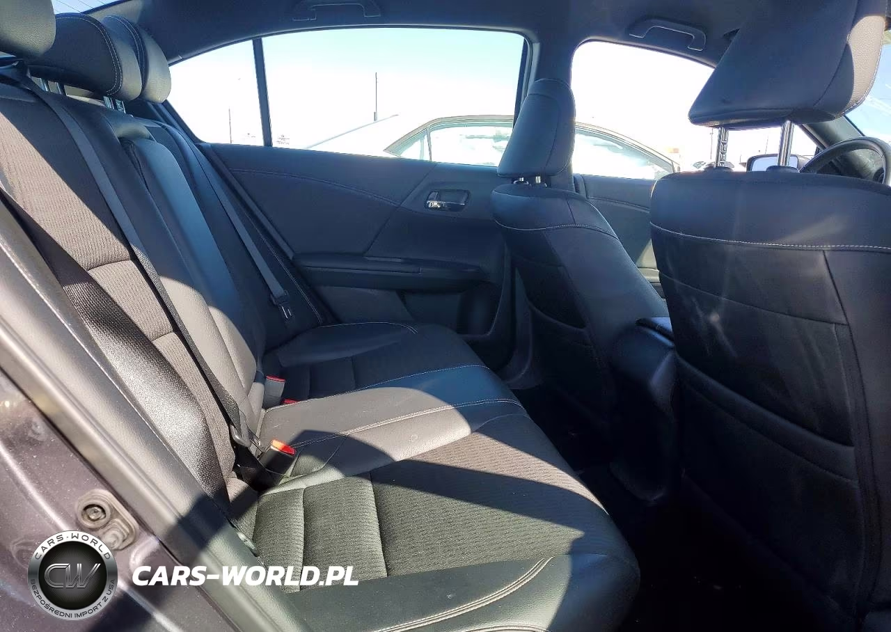 2017 Honda Accord Sport VIN:1HGCR2F55HA214085 - 10