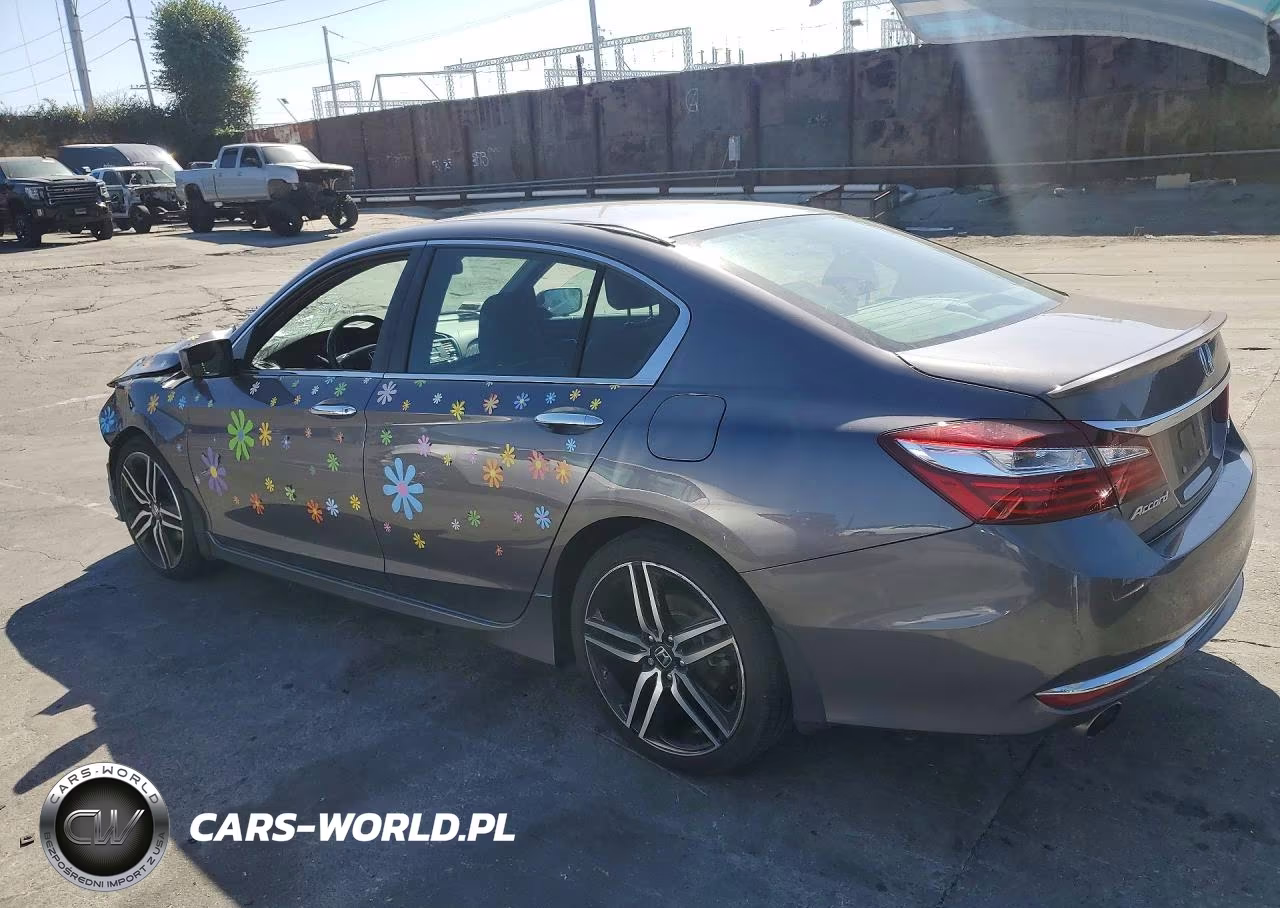 2017 Honda Accord Sport VIN:1HGCR2F55HA214085 - 2