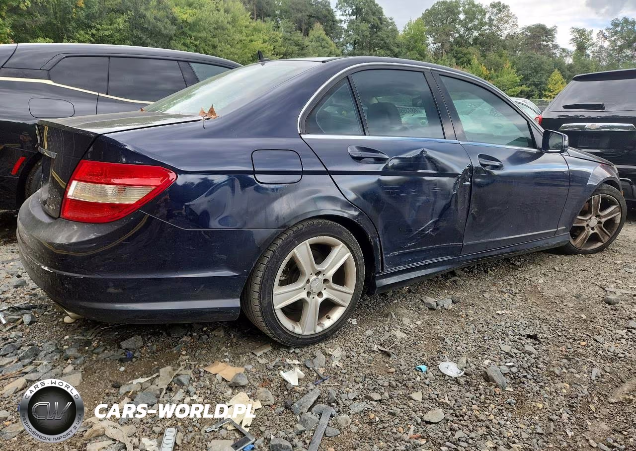 2011 Mercedes-Benz C 300 VIN:WDDGF5EB8BF632187 - 3