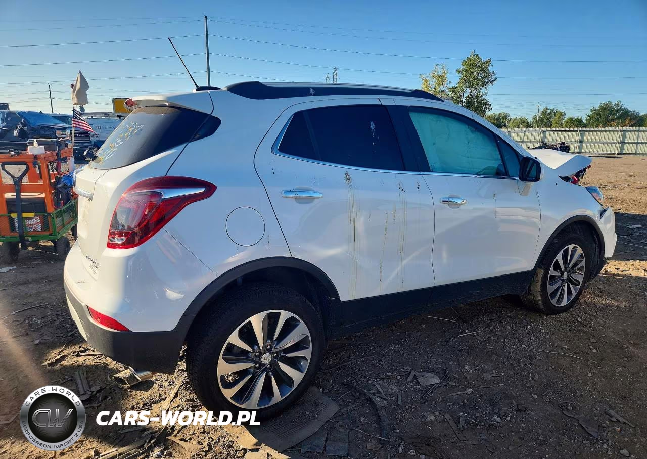2022 Buick Encore Preferred VIN:KL4CJESM7NB565827 - 3