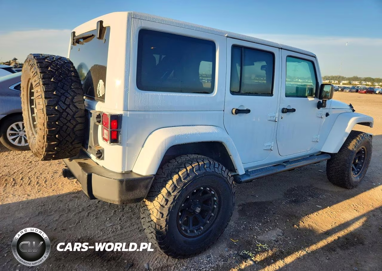 2017 Jeep Wrangler Unlimited Sahara VIN:1C4HJWEG3HL537769 - 3