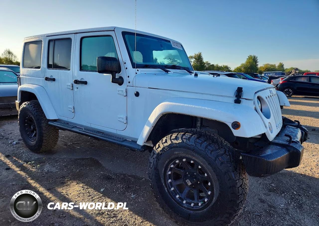 2017 Jeep Wrangler Unlimited Sahara VIN:1C4HJWEG3HL537769 - 4
