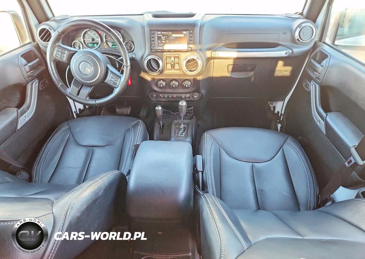 2017 Jeep Wrangler Unlimited Sahara VIN:1C4HJWEG3HL537769 - 8