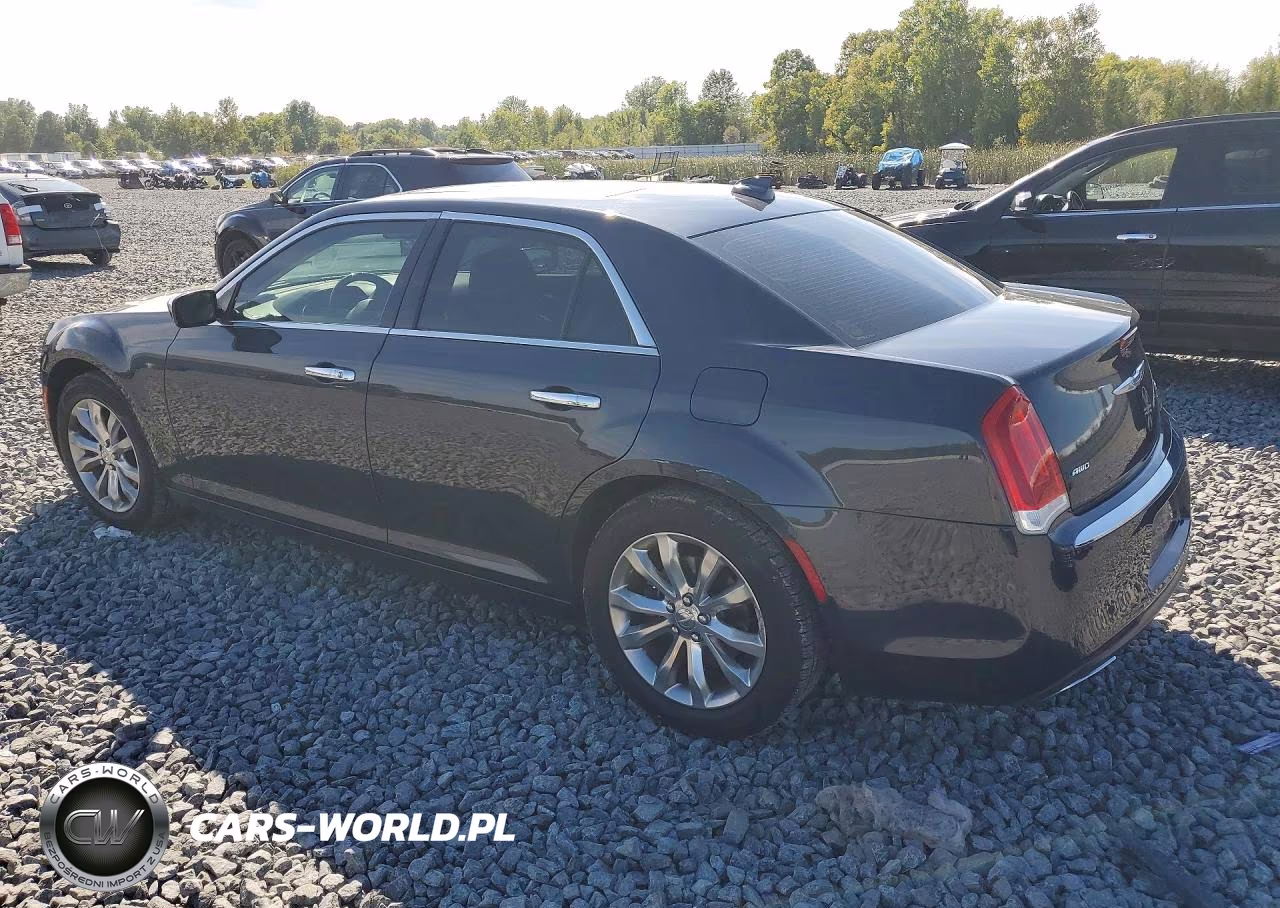 2017 Chrysler 300C VIN:2C3CCAKG6HH565613 - 2