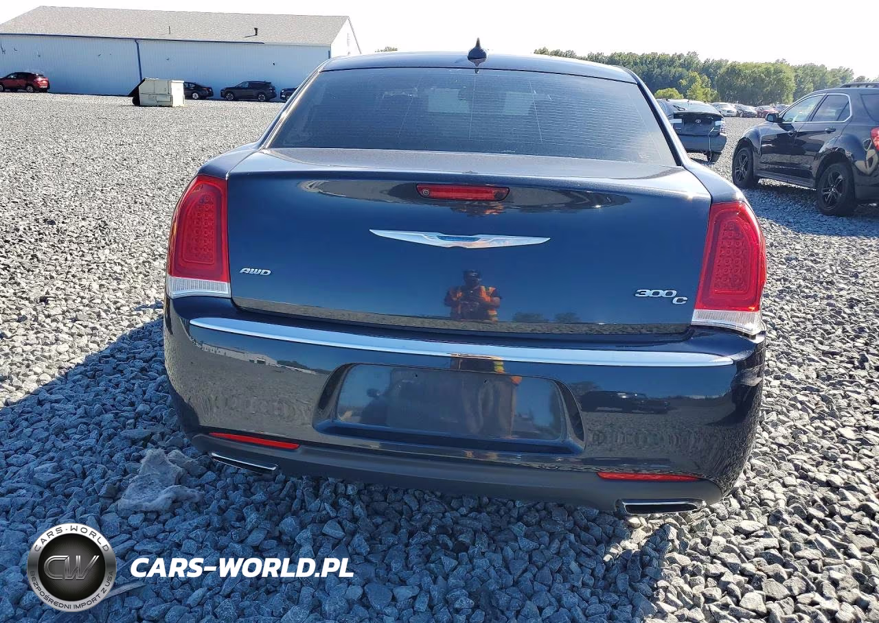 2017 Chrysler 300C VIN:2C3CCAKG6HH565613 - 6