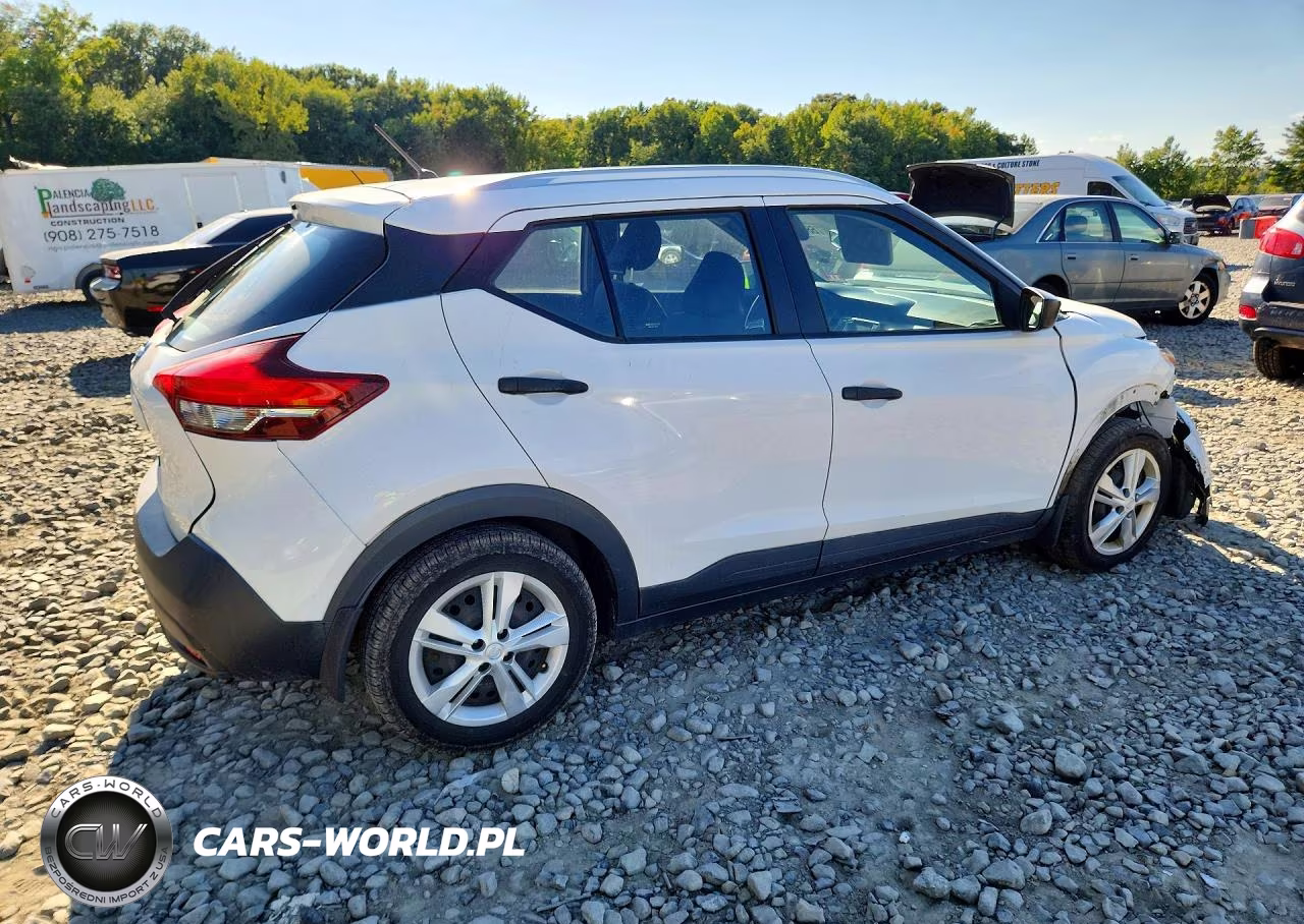 2019 Nissan Kicks S VIN:3N1CP5CU0KL506926 - 3