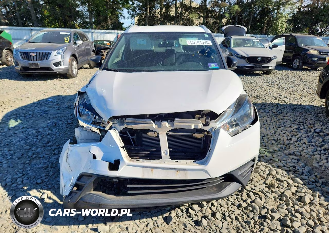 2019 Nissan Kicks S VIN:3N1CP5CU0KL506926 - 5
