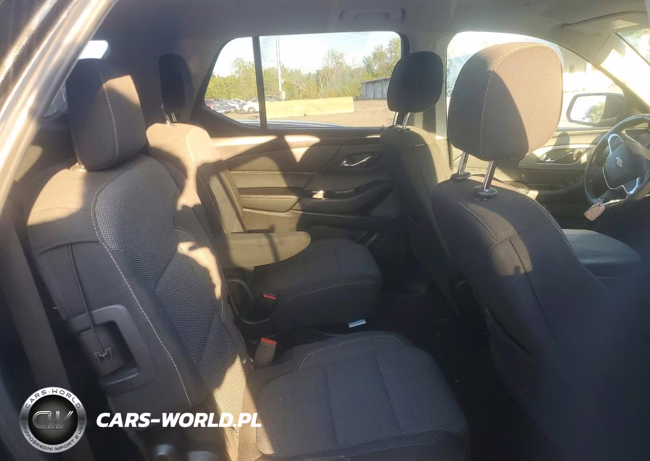 2018 Chevrolet Traverse Lt VIN:1GNEVGKW6JJ260455 - 11