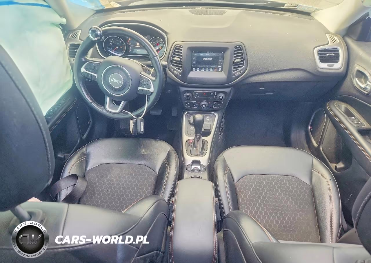 2019 Jeep Compass Latitude VIN:3C4NJDBB4KT601149 - 8