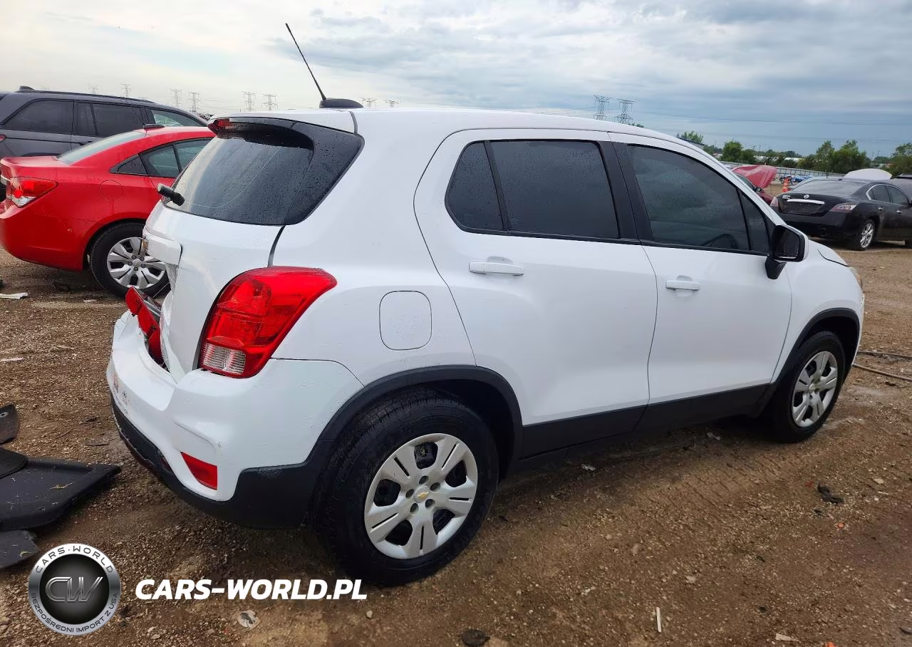 2018 Chevrolet Trax Ls VIN:3GNCJKSB2JL371712 - 3