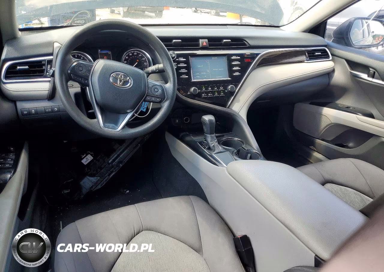 2018 Toyota Camry Le VIN:4T1B11HK0JU055006 - 8