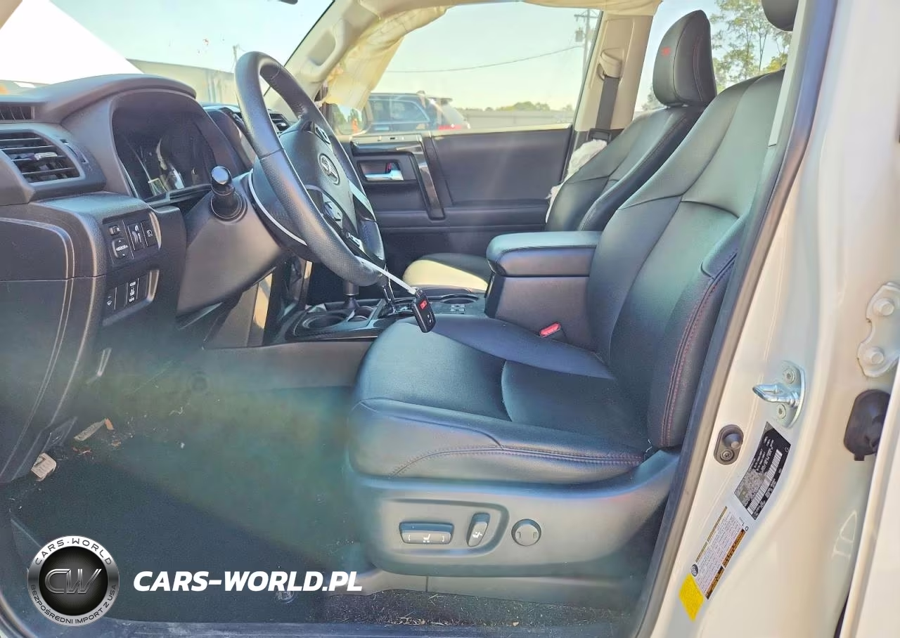 2021 Toyota 4Runner Venture Edition VIN:JTEHU5JR4M5907551 - 7