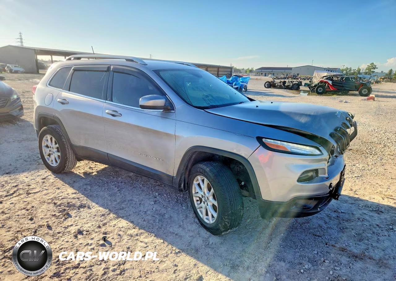 2018 Jeep Cherokee Latitude VIN:1C4PJLCX9JD518074 - 4