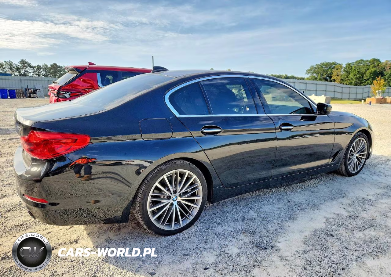 2018 BMW 530 I VIN:WBAJA5C58JWA35888 - 3