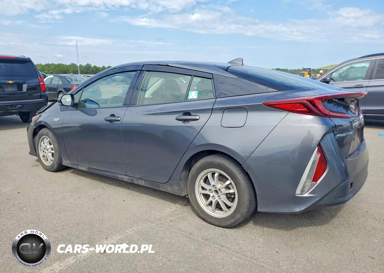 2017 Toyota Prius Prime Plus VIN:JTDKARFP4H3064504 - 2