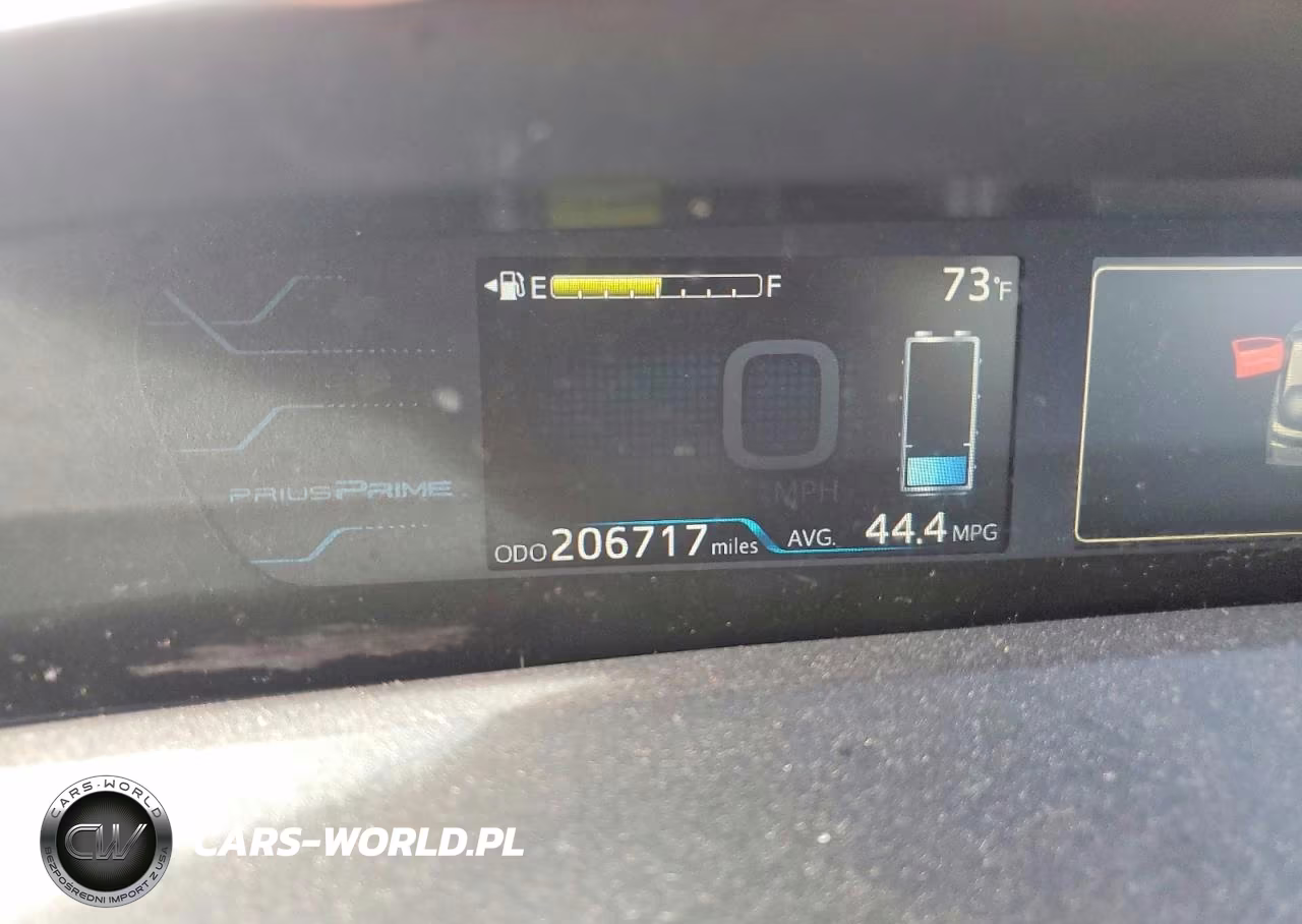 2017 Toyota Prius Prime Plus VIN:JTDKARFP4H3064504 - 9